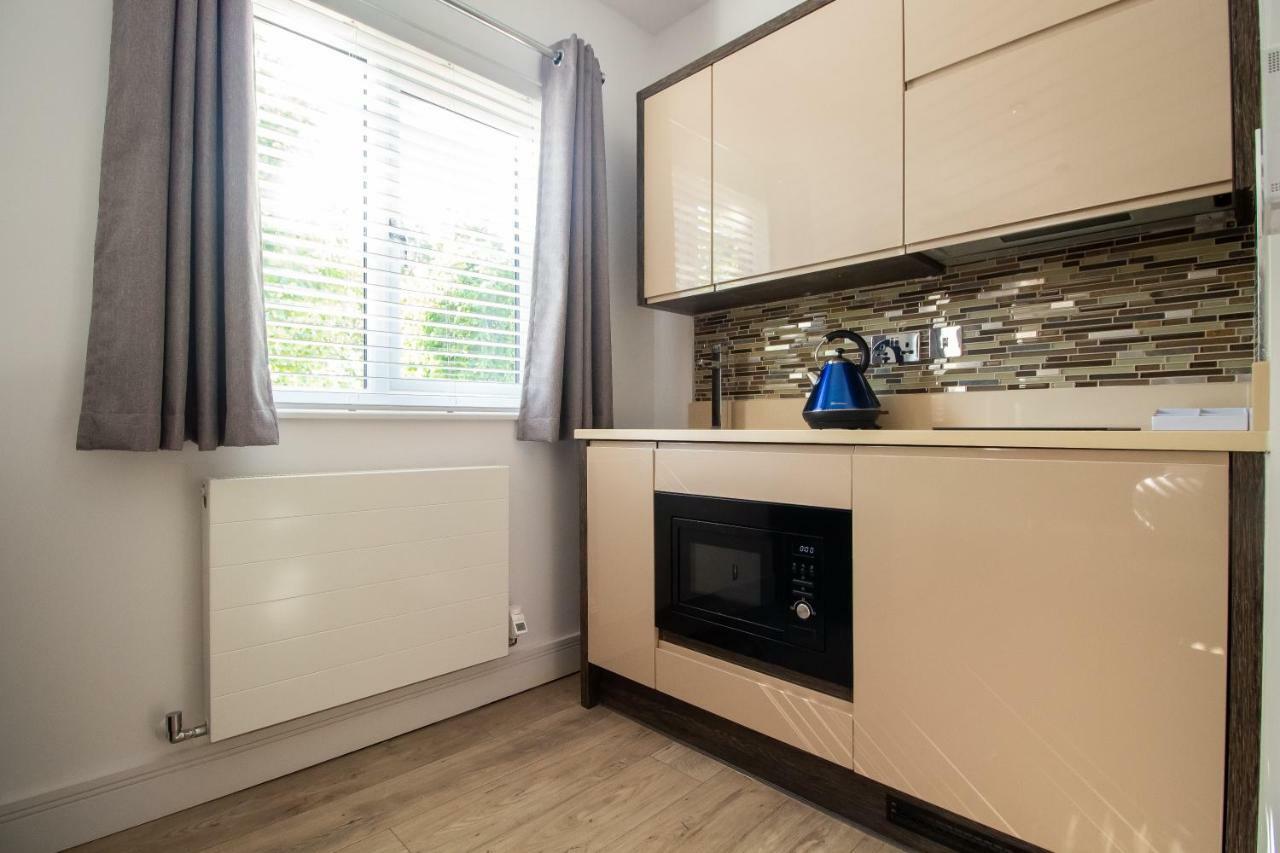 Signature Suites Peterborough Eksteriør bilde
