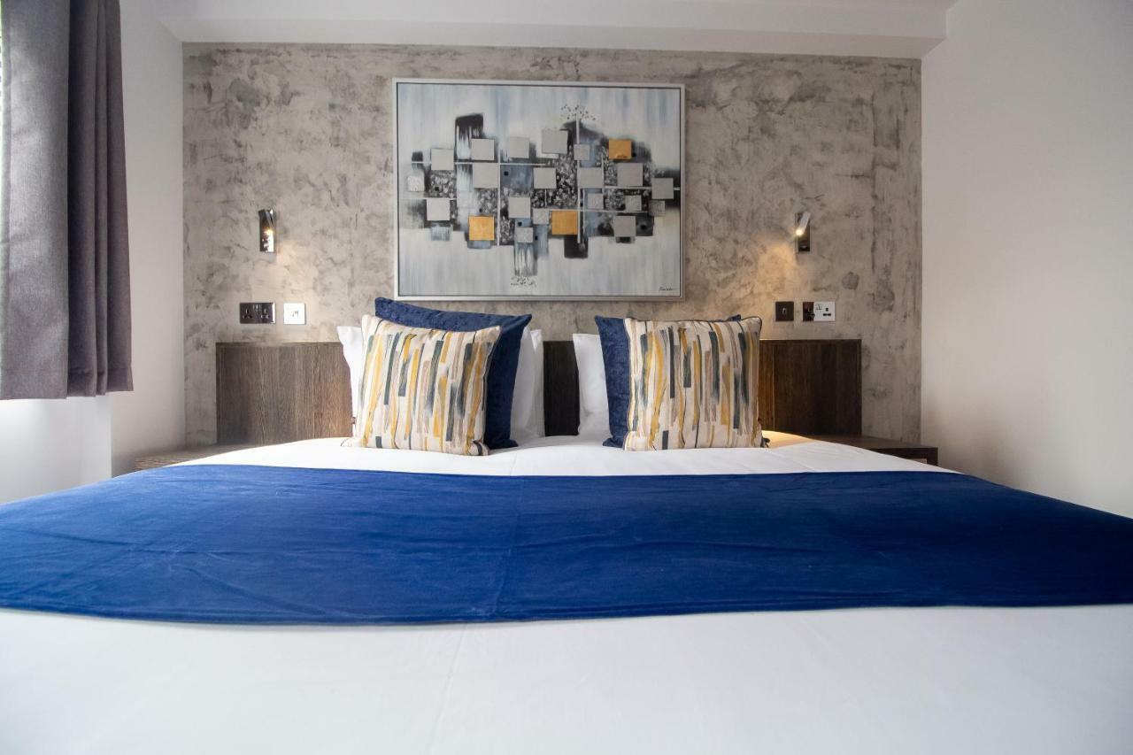 Signature Suites Peterborough Eksteriør bilde