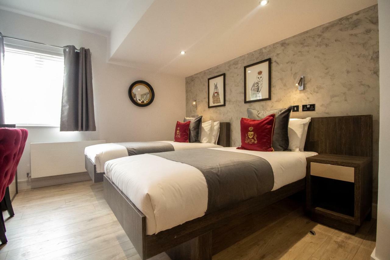 Signature Suites Peterborough Eksteriør bilde