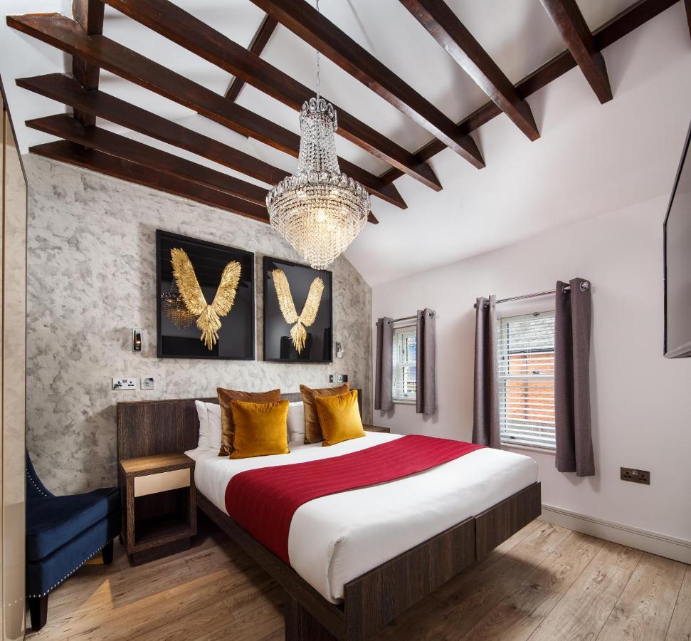 Signature Suites Peterborough Eksteriør bilde