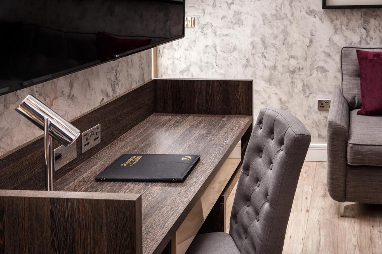 Signature Suites Peterborough Eksteriør bilde